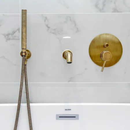 Eve At Trevi Fountain Apartment *