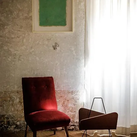 G-rough, Rome, A Member Of Design Róma