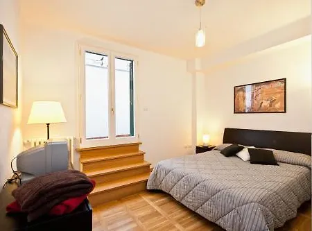 Romacentrarte Nocleg ze śniadaniem 5*