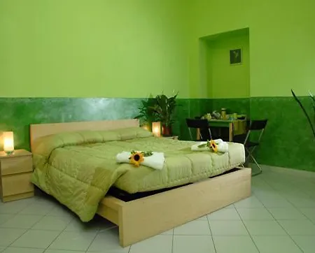 On The Rainbow Bed and breakfast 2*