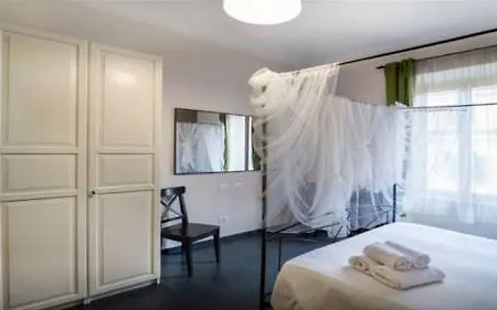 By Ghor Bed & Breakfast Rome