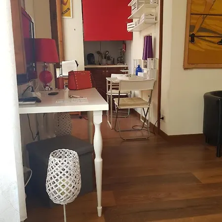 La Finestra Sul Cortile Apartment Rome