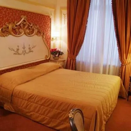 Champagne Garden 4* Rom