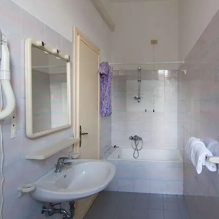 Hotel Montemario *