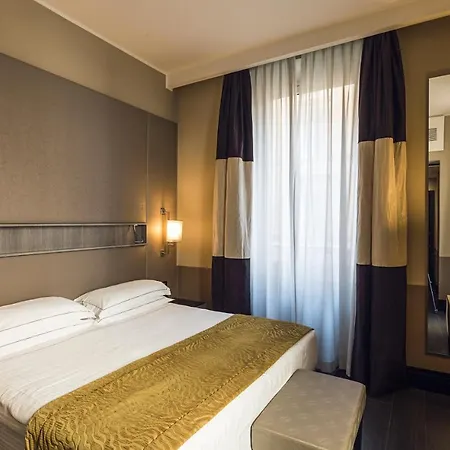 Life Hotel 4*