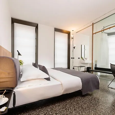 Royal Bissolati Hotel Rome