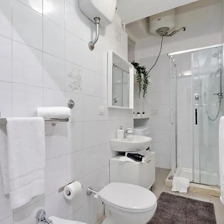Urbana Apartamento *