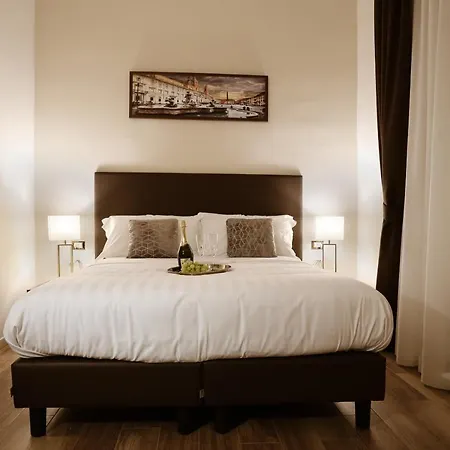Elegant - * Rome