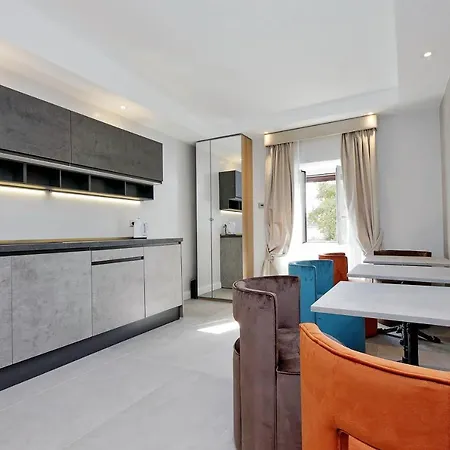Relais Aquarium Bed & Breakfast 2*