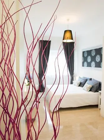 Rome&suites 2*
