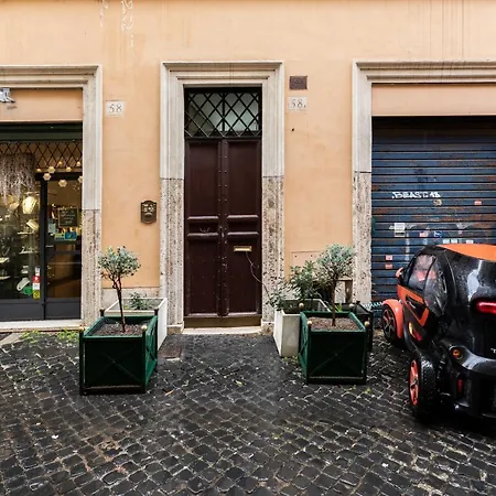 Sonder - Piazza Dell'orologio