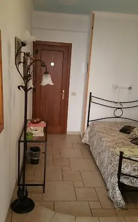 Bed & Breakfast Bella Domus 3*