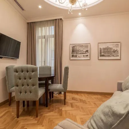 Apartment 900