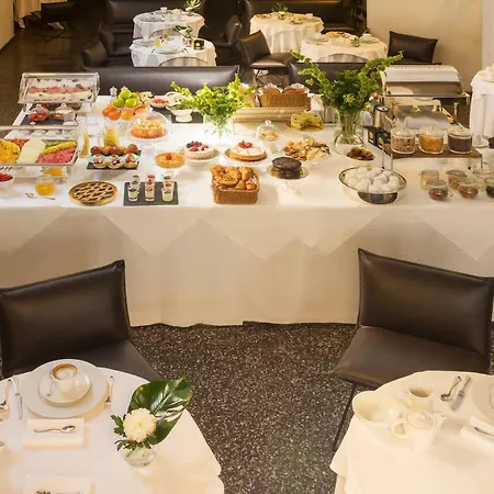 Hotel Royal Bissolati Rome
