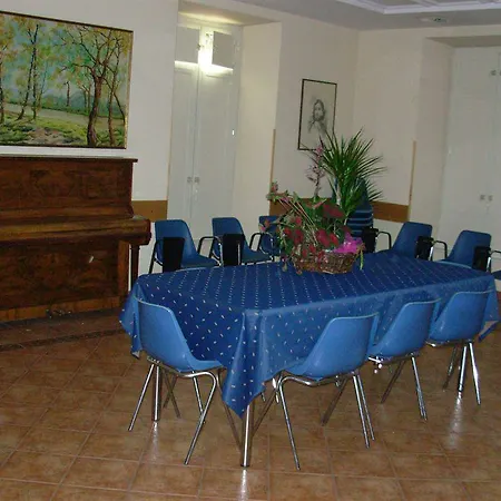 Maria Rosa Molas - Casa Per Ferie Roma