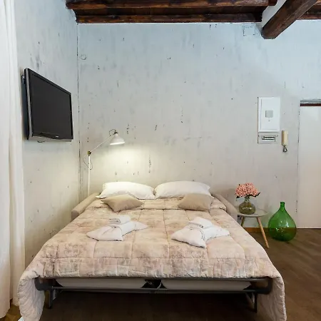 Quattro Cantoni R-home * Rome