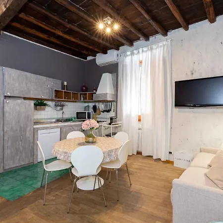 Holiday home Quattro Cantoni R-home Rome