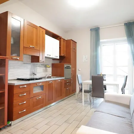 Apartment Romanina *
