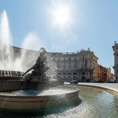 Domus Domi Barberini Sq. Apartment *