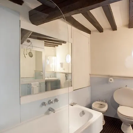 Centini Toni Luxury Rooftop Hotel *