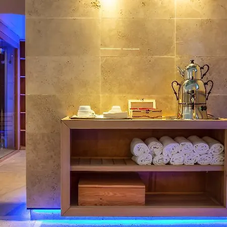 Accademia Hotel