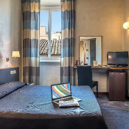 Accademia Hotel 3*