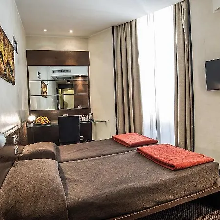 Hotel Accademia 3*