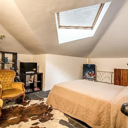 Hostal Trastevere 2 *