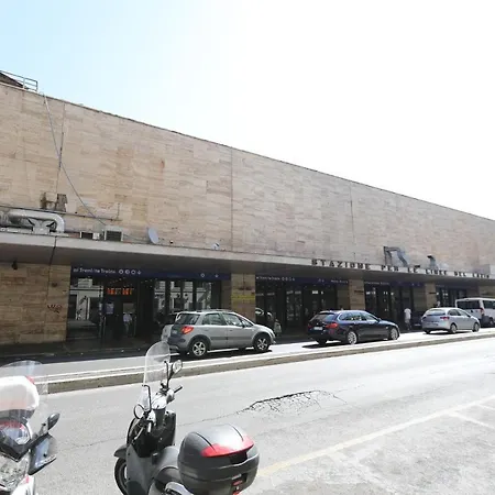 Vicino Stazione Termini E Colosseo