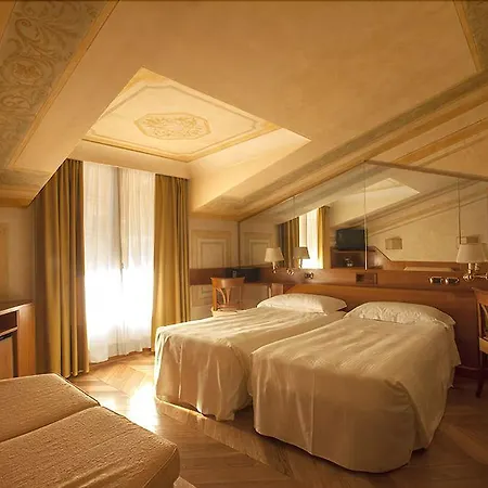Sant' Anna Hotel 3*
