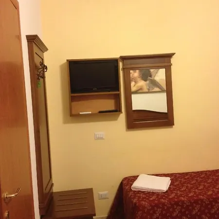 Casa de hóspedes Alex Ii 2*