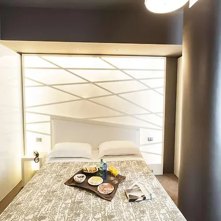Hotel Moderno 4*