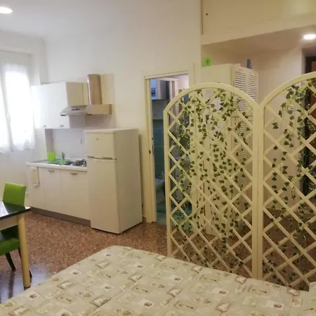 Appartement Urbino 33 *