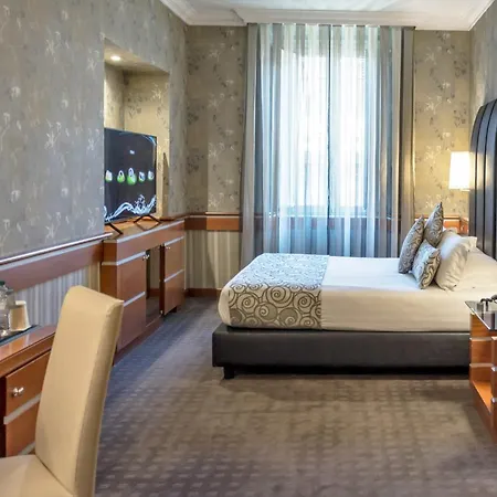 Savoy 4* Rome