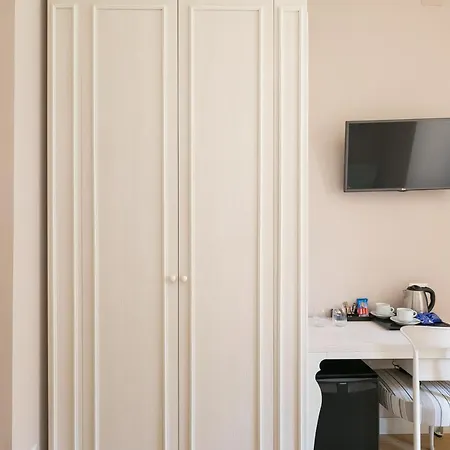 Queen Meg Guest house