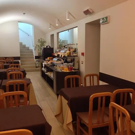 Astoria Garden Hotel