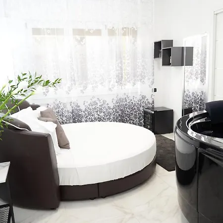 Gregorio Vii Luxury San Damaso 2*