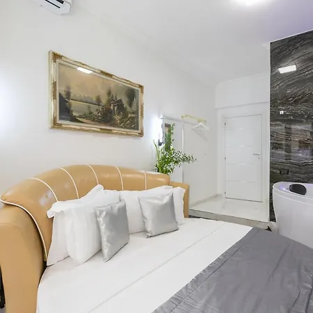 Gregorio Vii Luxury San Damaso Hotel 2*