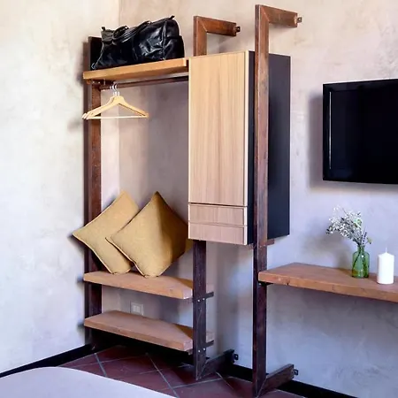 Folia Domus Apartamento