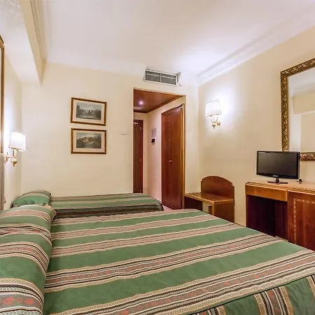 Raeli Archimede Ξενοδοχείο