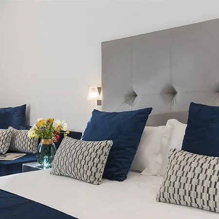 Residenza Zanardelli Bed & Breakfast 2*