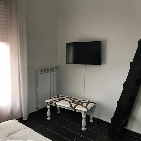 Style Di Elisabetta Notari Rome