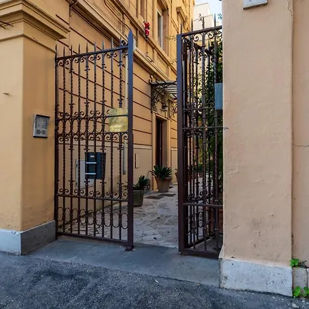 Apartment St. Peter Penthouse Rome