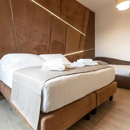 Flat 285 La
