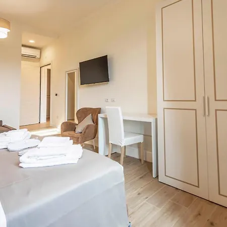 Flat 285 La 3* Řím