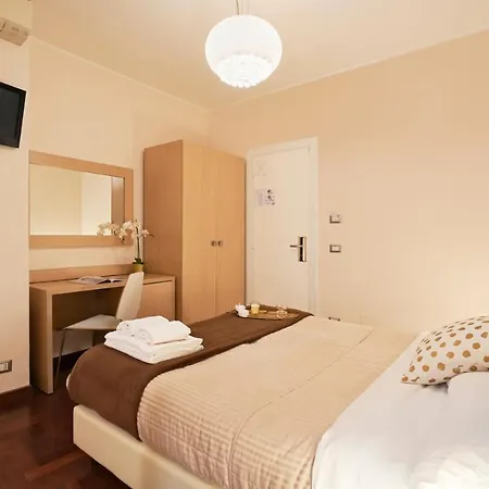 La Piccola Maison 3* Rome