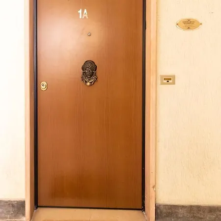 Cleopatra Guest house 3*