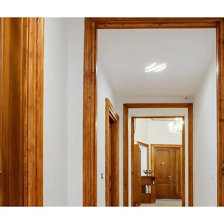 Lh Royal Terrace Гостевой дом Рим