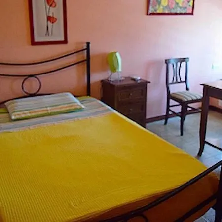 Torre Clementina Bed & Breakfast 3*