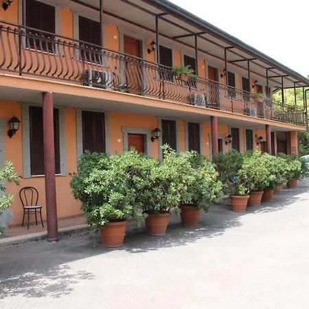Hotel La Del Borgo Roma